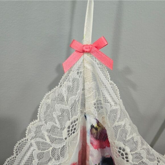 🐢 Cacique floral nightgown Size 22/24 - Picture 7 of 10